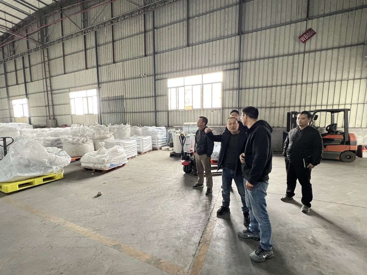 Impulsando la circularidad: expertos en certificación de envases ecológicos visitan STARPACK para una auditoría in situ