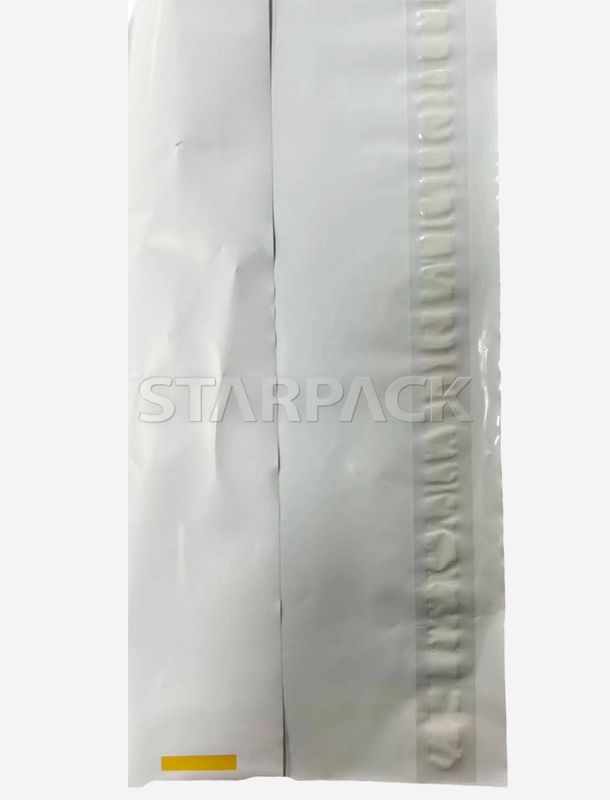 Sobres de polietileno de PCR de alta resistencia con certificaci&oacute;n GRS | Bolsas de env&iacute;o recicladas